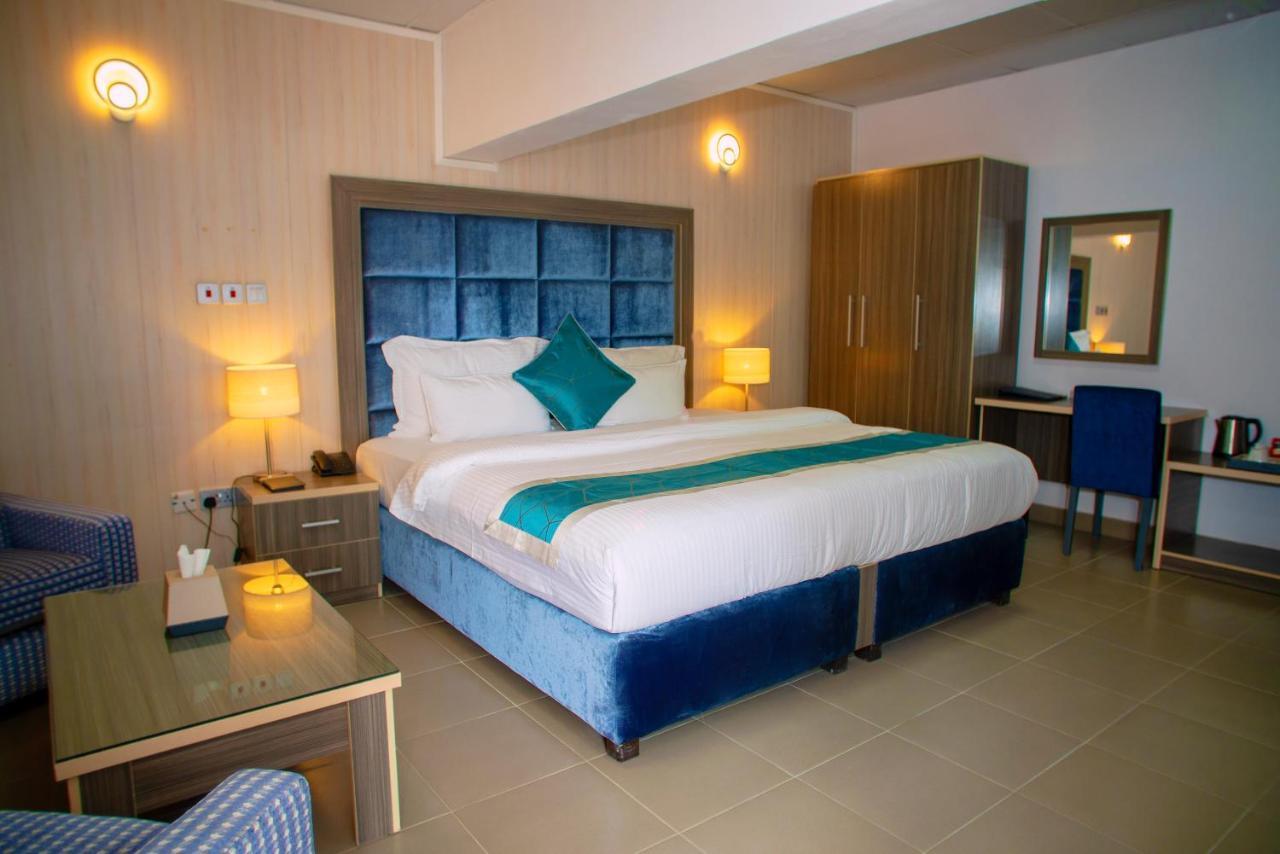 Riviera Suites Lagos Exterior foto